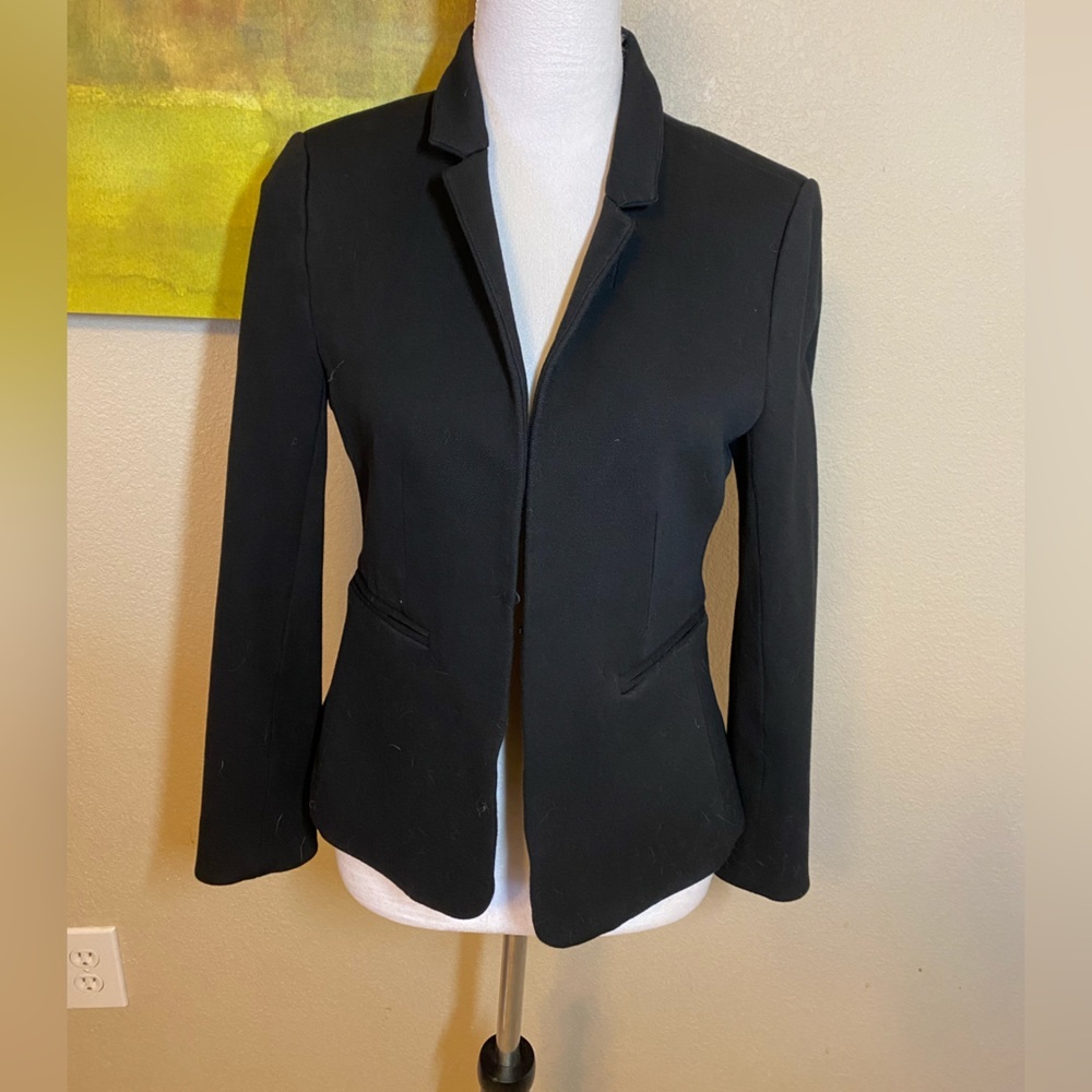 NWOT Untuckit for Her "Allegra" Black Blazer, Size 4